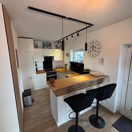 Einmaliger Ausblick Und Tolles Ambiente 아파트 Laubenheim