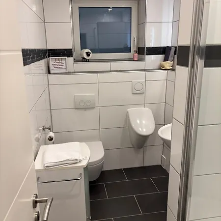 아파트 Einmaliger Ausblick Und Tolles Ambiente Laubenheim